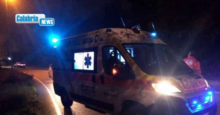 Noto veterinario di Corigliano-Rossano investito da un’auto: in gravi condizioni all’Annunziata