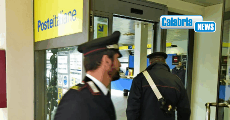 Gioia Tauro, tenta rapina a mano armata all’ufficio postale: arrestato in flagranza dai Carabinieri
