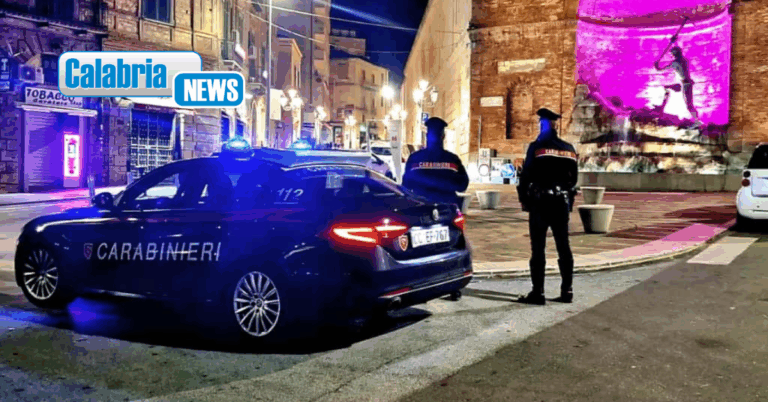 Controlli dei Carabinieri nel centro storico e della movida di Catanzaro: sanzioni e sequestri
