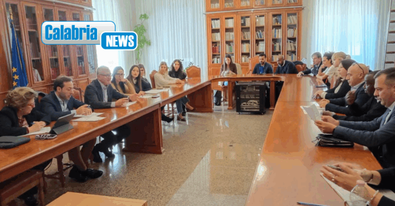 Insediato in Prefettura a Catanzaro il nuovo Consiglio Territoriale per l’Immigrazione