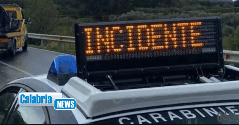 Violento impatto auto-moto a Condofuri Marina: muore centauro di soli 17 anni