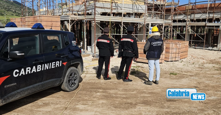 Controlli edilizia e sicurezza sui cantieri: Carabinieri riscontrano gravi violazioni nel Catanzarese
