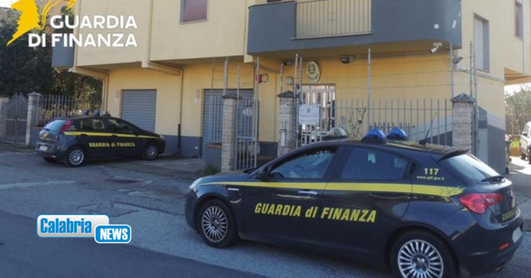 Fermato allo svincolo A2 Castrovillari/Frascineto e arrestato: in auto aveva 205 grammi di cocaina