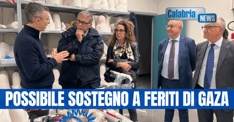 Il capo della Prociv Ciciliano e Wanda Ferro visitano il Centro Protesi Inail di Lamezia Terme