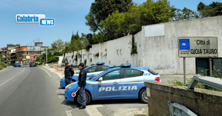 Pregiudicato 44enne con misura sorveglianza speciale pizzicato in auto a Rosarno