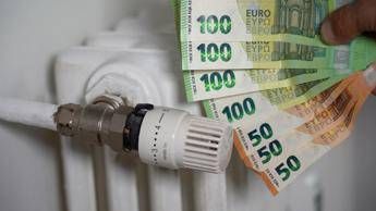 Riscaldamenti al via il 15 ottobre, per le famiglie spesa di oltre mille euro in bollette del gas