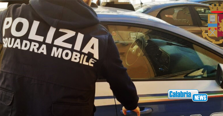 Crotone, violenza sessuale su minori e associazione per traffico droga: due arresti