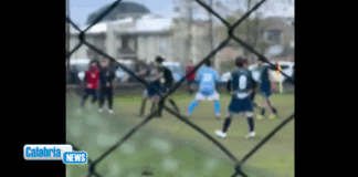 VIDEO-Arbitro 17enne aggredito da calciatore nel Vibonese: ecco le immagini