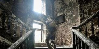 Assedio a Pokrovsk, la nebbia aiuta Mosca: entrati altri 300 soldati russi