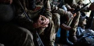 Battaglia per Pokrovsk, Zelensky: “E’ dura”. Russia prepara assedio finale