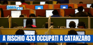 Tim vuole esternalizzare Telecontact: lunedì sciopero e corteo dei lavoratori