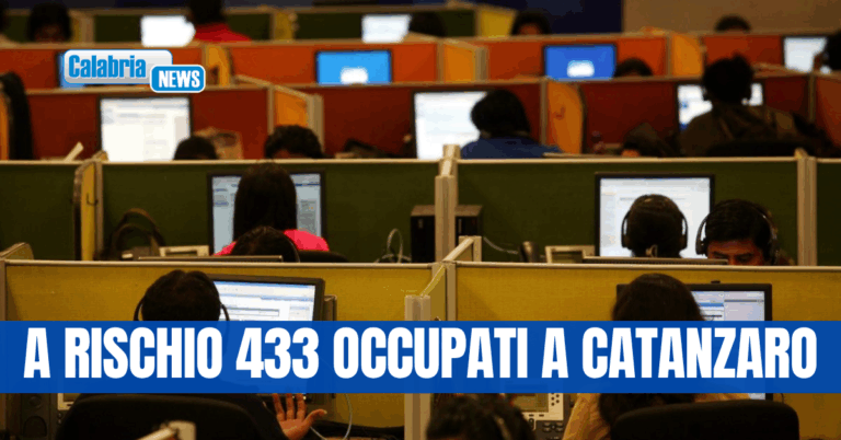 Tim vuole esternalizzare Telecontact: lunedì sciopero e corteo dei lavoratori