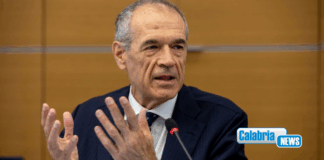 Cottarelli: ‘priorità reti stradali e ferroviarie, non il ponte. Se poi avanzano soldi bene’