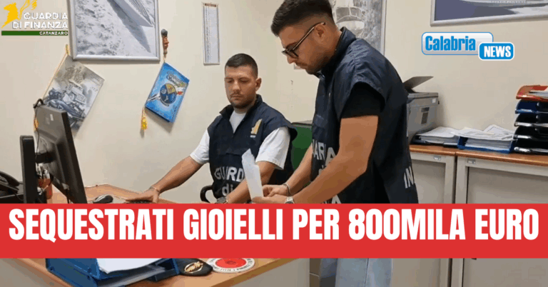VIDEO-Attività abusiva di un “compro oro” nel Catanzarese: titolare denunciato per ricettazione