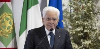 Droga, Mattarella: “Tragedia che richiede impegno corale e costante”. Meloni: “Istituzioni unite”
