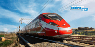 Frecciarossa Reggio-Venezia travolge una persona a Praia a Mare: circolazione sospesa