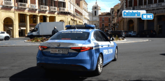 Crotone, trovati con sostanza stupefacente in casa: due arresti