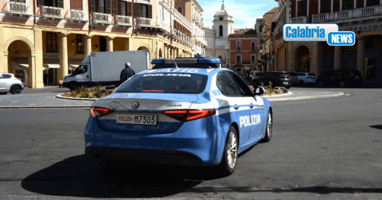 Crotone, trovati con sostanza stupefacente in casa: due arresti