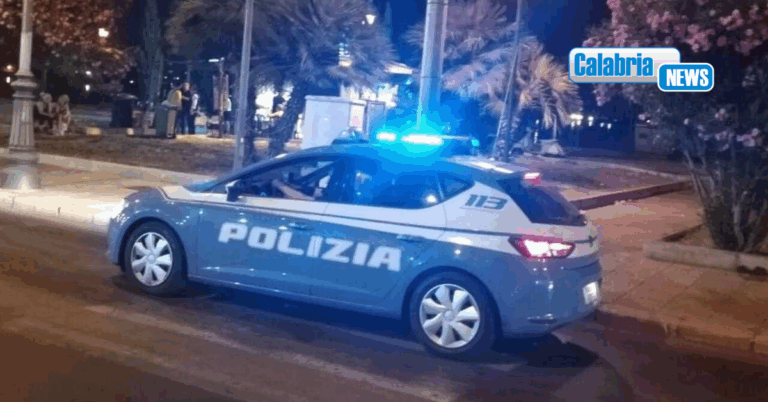 Crotone, operazione antidroga in luoghi movida: Polizia arresta due giovani