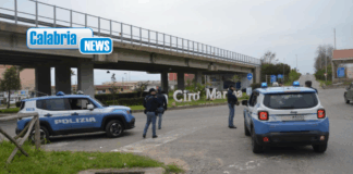 Imponente servizio controllo della Polizia a Cirò Marina e Crotone