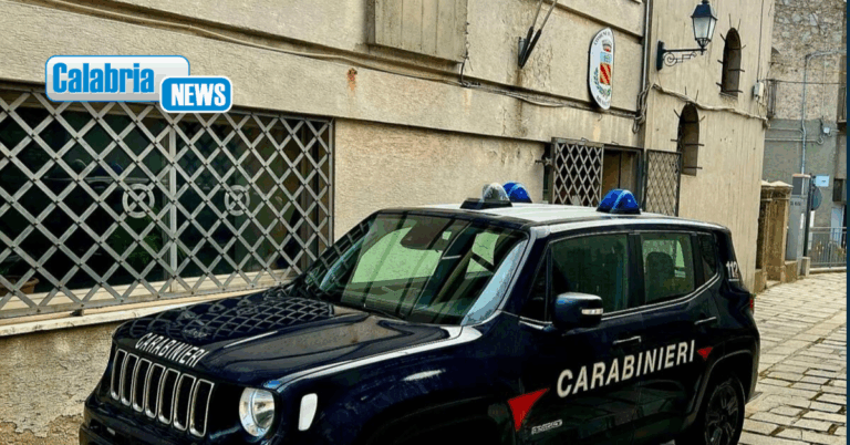 Peculato al Comune di Savelli: nuovi sequestri e divieto di dimora per ex amministratori
