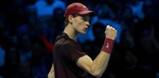 Sinner, vittoria alle Atp Finals con ‘inchino’ a Musetti: “Non c’è stato il livello visto ieri, ma sono contento”