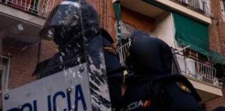 Spagna, “attacco jihadista” a Madrid: 18enne ferisce tre persone