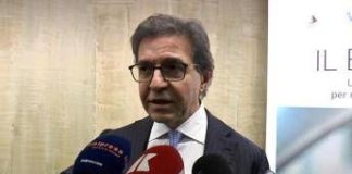 Tumori, De Laurentiis: “Non c’è un solo cancro ma molte malattie, carta identità va definita subito”