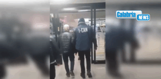 VIDEO-Polizia esegue mandato di arresto europeo per un boss della cosca ‘Greco’ di Cariati