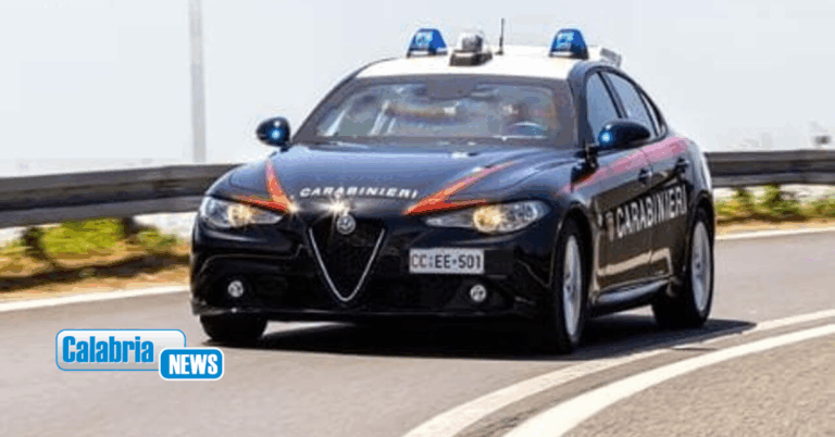 Estorsioni con metodo mafioso: arrestati due uomini nel territorio di Cutro