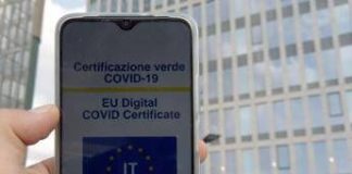 Covid, Consulta: “Infondate questioni legittimità obbligo vaccino e Green pass”