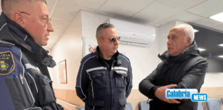 Cosenza, agente Polizia municipale aggredito in Corso Mazzini. Dura condanna del sindaco