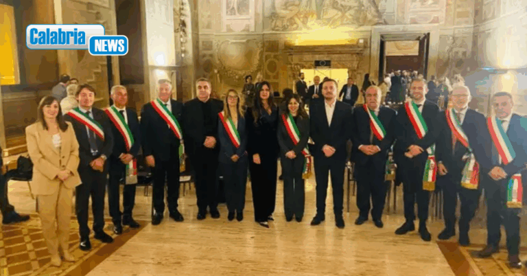 Delegazione di sindaci di Comuni arbereshe della Calabria all’udienza del Papa