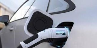 Energia, cambiano abitudini consumo: Arera proroga sperimentazione per la ricarica dei veicoli notturna e festiva