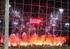 Fumogeni e fuochi d’artificio in campo, sospesa e rinviata Ajax-Groningen