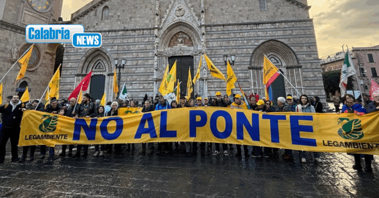 Legambiente: Schifani e Occhiuto ritirino il sostegno al Ponte sullo Stretto di Messina