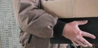 Manovra, Urso: “Tassa su piccoli pacchi? E’ per la consegna di quelli che arrivano dalla Cina”