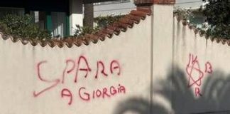 ‘Spara a Giorgia’, rimossa scritta minatoria contro Meloni a Pietrasanta