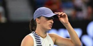 Australian Open, Swiatek perde e chiede privacy: “Siamo animali allo zoo?”
