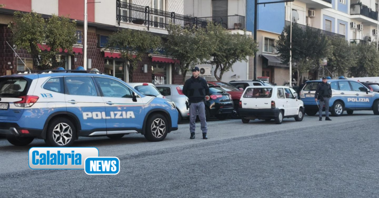 Cosenza, zona stazione autolinee passata al setaccio dalla Polizia: effettuato anche un arresto