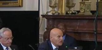 Descalzi: “Eni è pronta a investire in Venezuela e a lavorare con le compagnie Usa”