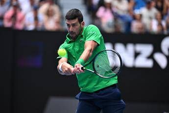Djokovic sorride: “Grazie Sinner per avermi fatto vincere un match. Alcaraz? Spero di avere ancora benzina…”