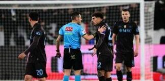 Hojlund e Vergara cadono in area, Conte chiede rigore: proteste in Juventus-Napoli