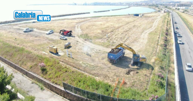 Crotone, Comune e Provincia contro Eni Rewind: stop a bonifica SIN fatto di estrema gravità