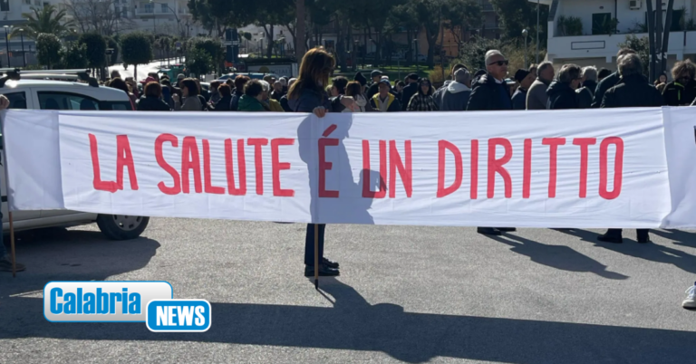 Sanità negata: non c’è l’ambulanza 64enne muore mentre lo portano in macchina a Rossano