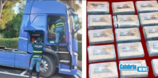 Corriere della droga calabrese arrestato sulla Messina-Catania con 15 kg di cocaina