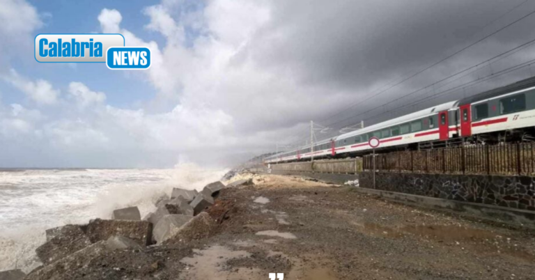 Maltempo, tengono le opere protettive della ferrovia sulla costa tirrenica calabrese