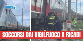 Cade linea alimentazione elettrica: odissea per passeggeri Intercity Torino-Reggio Calabria