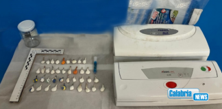 Detenzione ai fini di spaccio: uomo arrestato a Paola, pizzicato in casa con 50 gr di cocaina