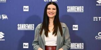 Sanremo, sorpresa per Laura Pausini prima del debutto: il gesto della figlia